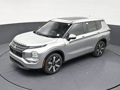 2026 Mitsubishi Outlander LE