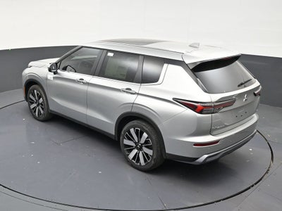 2026 Mitsubishi Outlander LE