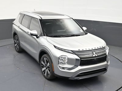2026 Mitsubishi Outlander LE