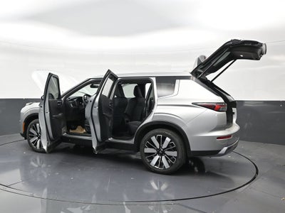 2026 Mitsubishi Outlander LE