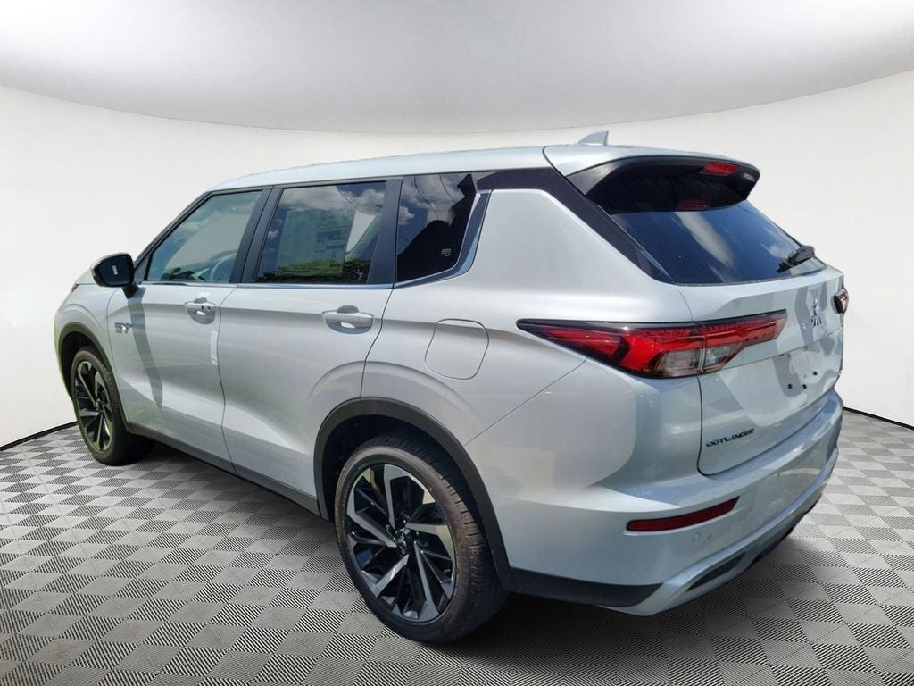 2025 Mitsubishi Outlander PHEV SE