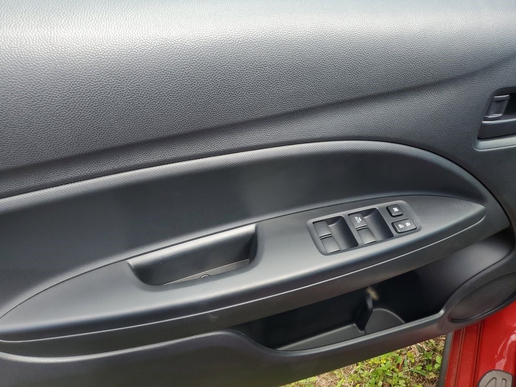 2024 Mitsubishi Mirage G4 ES