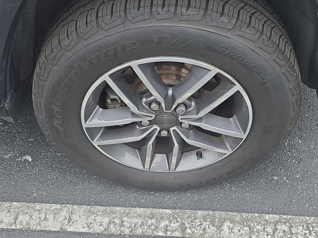 2019 Jeep Grand Cherokee Laredo E