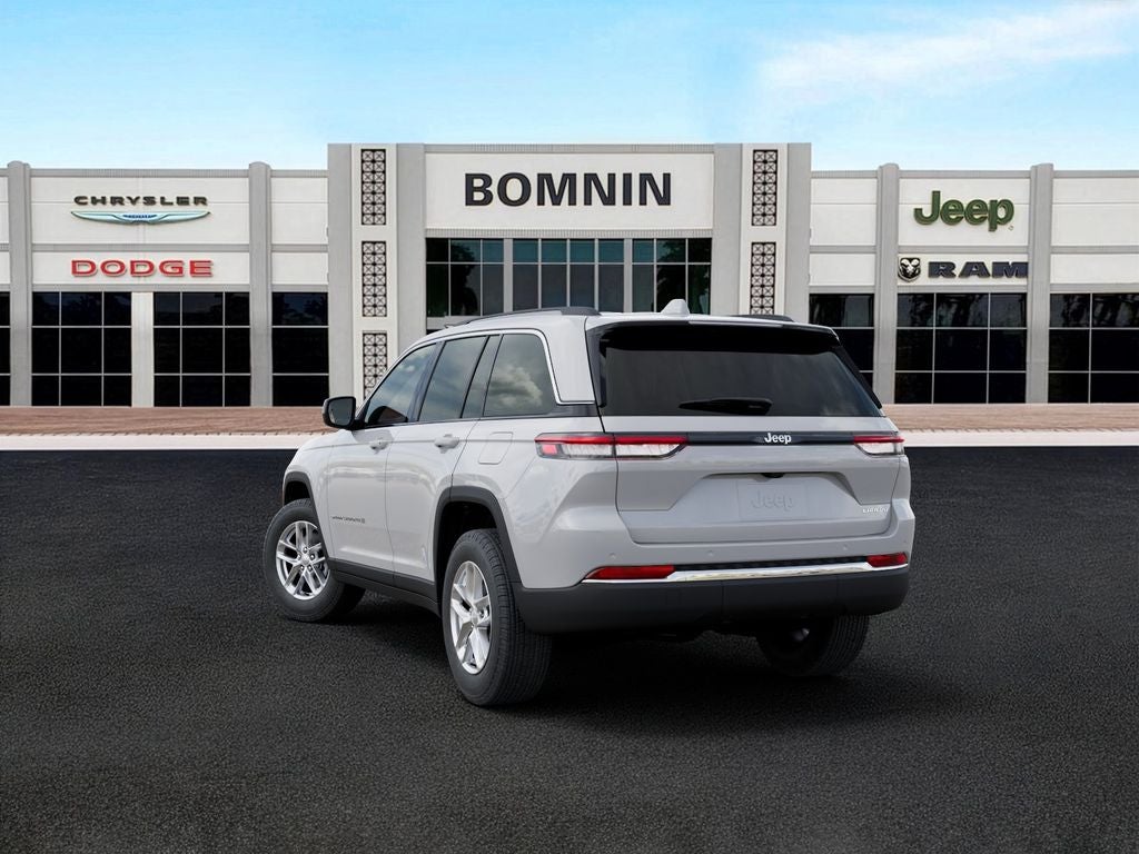 2026 Jeep Grand Cherokee Laredo