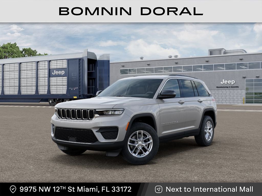 2026 Jeep Grand Cherokee Laredo