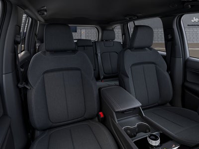 2026 Jeep Grand Cherokee Laredo