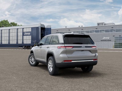 2026 Jeep Grand Cherokee Laredo