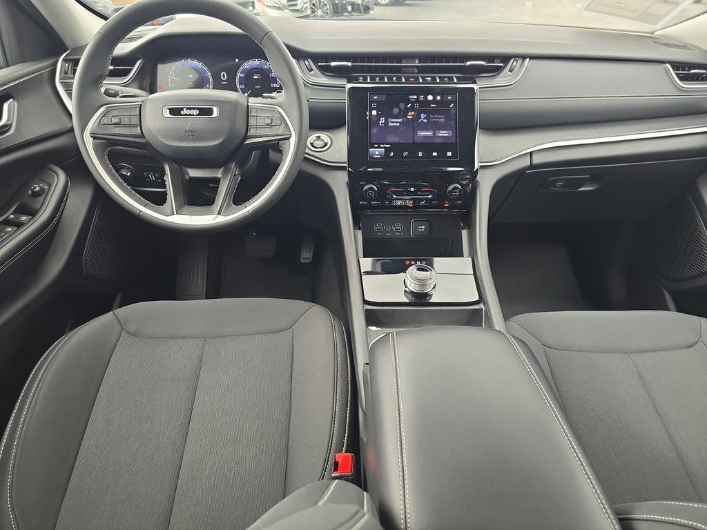 2023 Jeep Grand Cherokee Laredo X