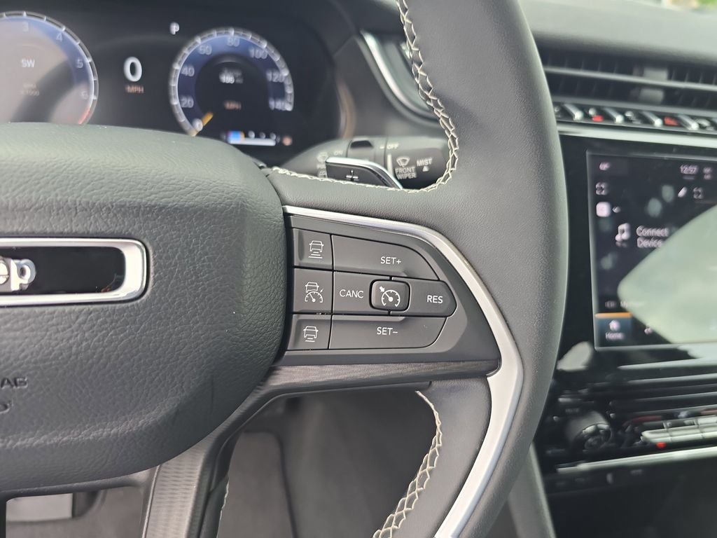 2023 Jeep Grand Cherokee Laredo X