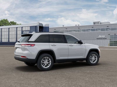 2026 Jeep Grand Cherokee Laredo