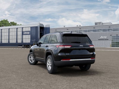 2026 Jeep Grand Cherokee Laredo
