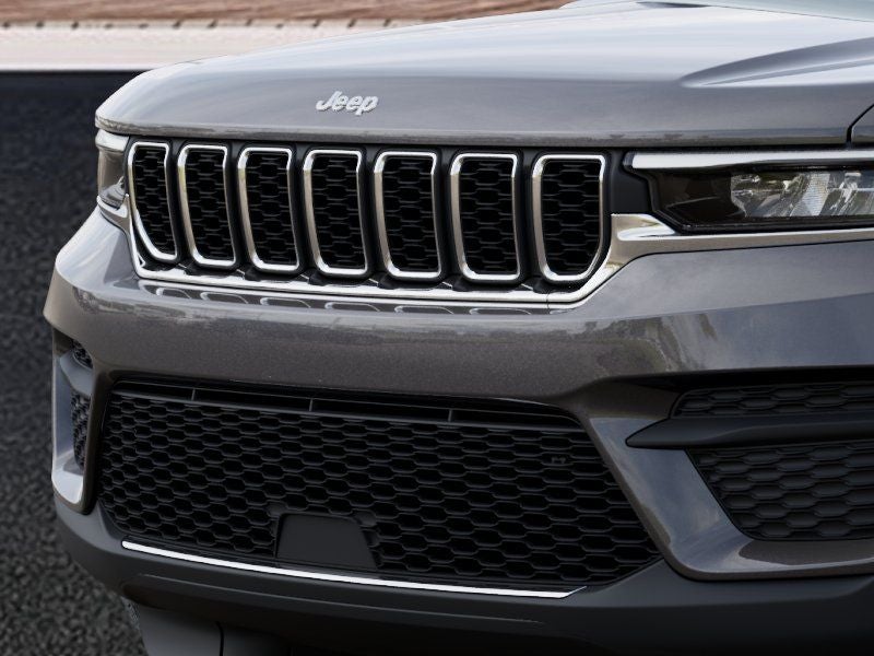 2026 Jeep Grand Cherokee Laredo