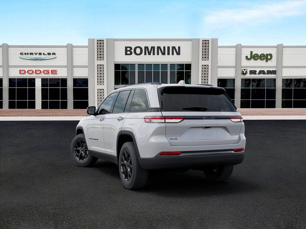 2026 Jeep Grand Cherokee Laredo