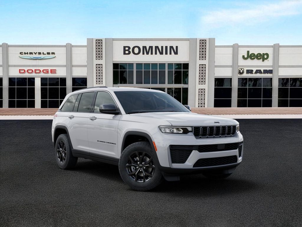 2026 Jeep Grand Cherokee Laredo