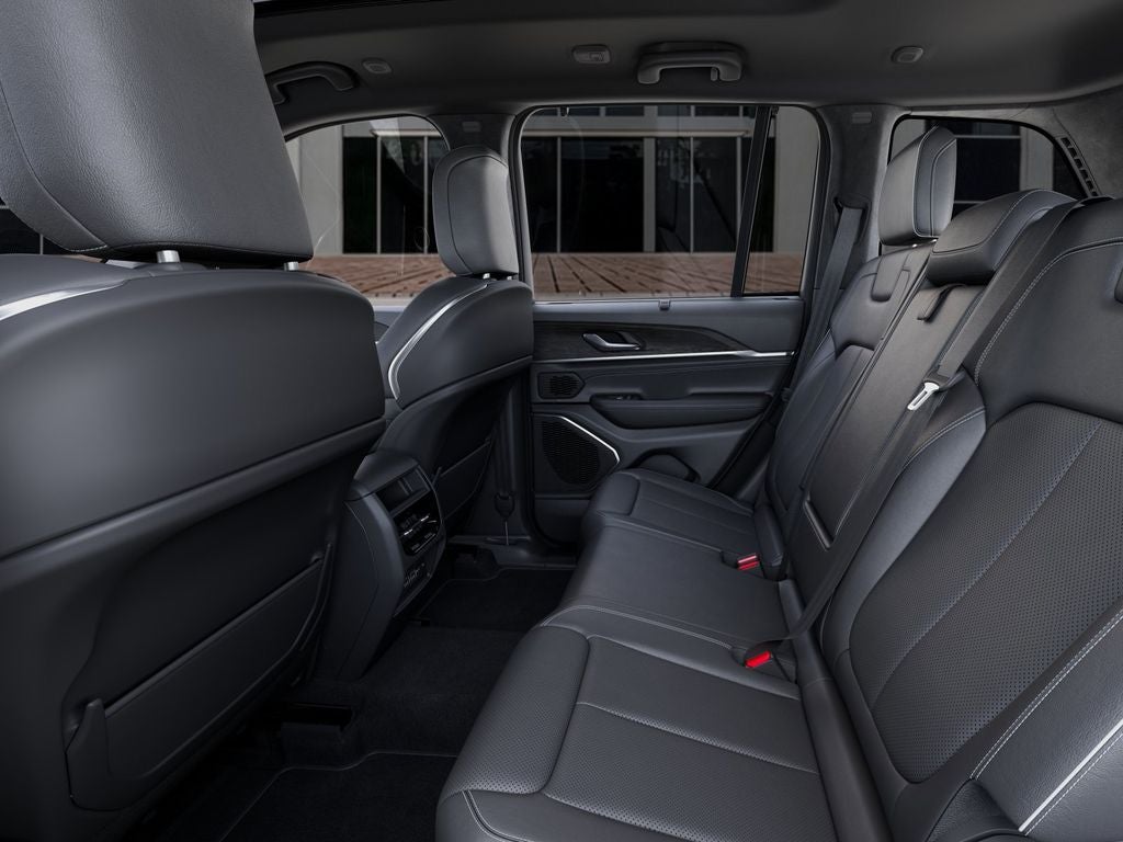 2025 Jeep Grand Cherokee Overland