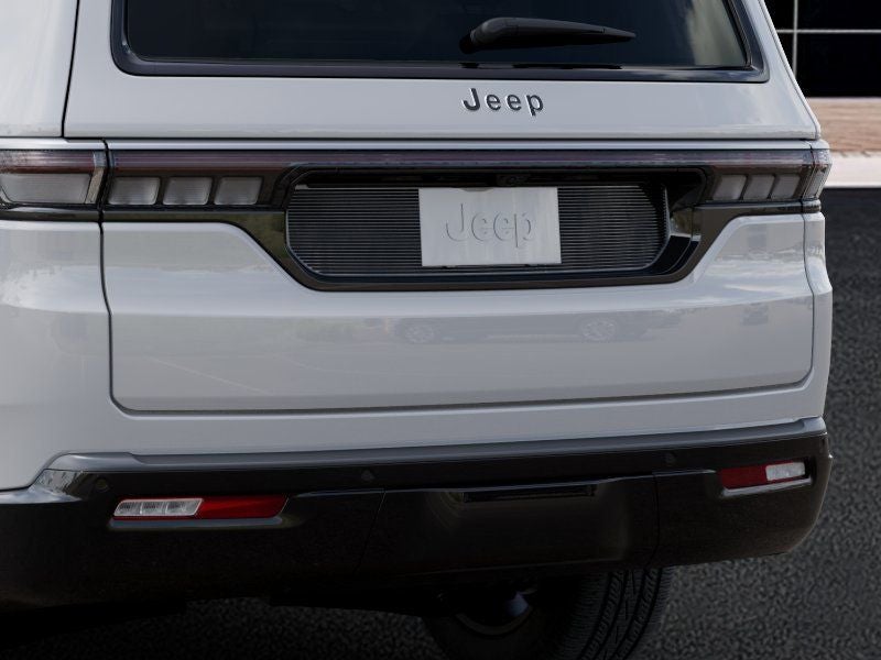 2026 Jeep Grand Wagoneer 4x2