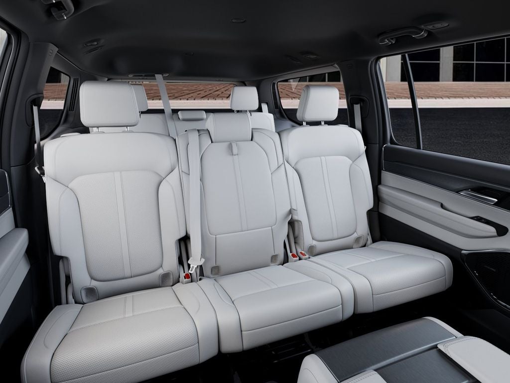 2026 Jeep Grand Wagoneer 4x2