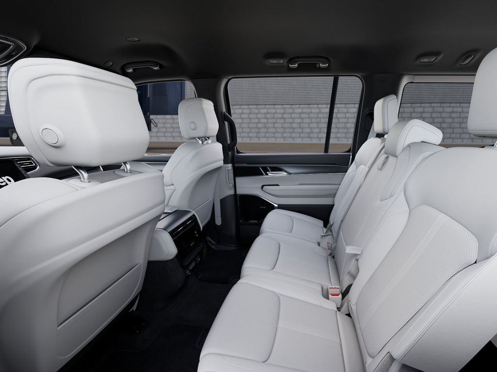 2026 Jeep Grand Wagoneer 4x2