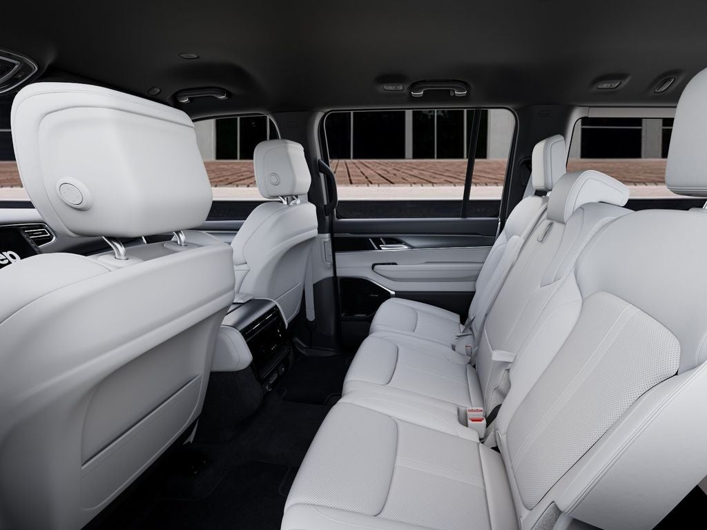 2026 Jeep Grand Wagoneer 4x2
