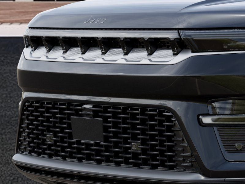 2026 Jeep Grand Wagoneer 4x2