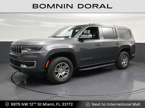 2023 Jeep Wagoneer Base