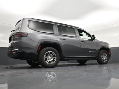 2023 Jeep Wagoneer Base
