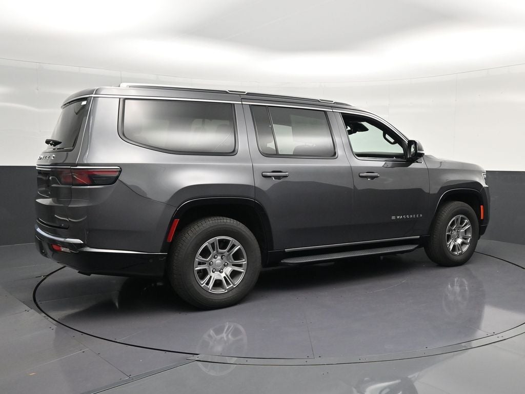 2023 Jeep Wagoneer Base