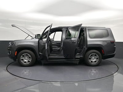 2023 Jeep Wagoneer Base
