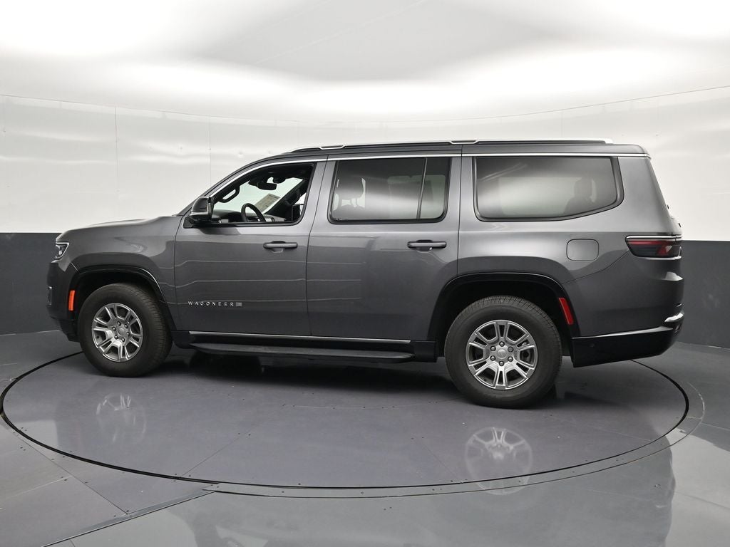 2023 Jeep Wagoneer Base