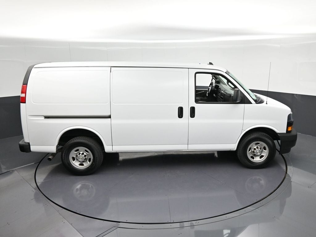 2022 Chevrolet Express 3500 Work Van Cargo