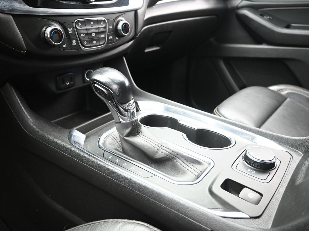 2021 Chevrolet Traverse LT Leather