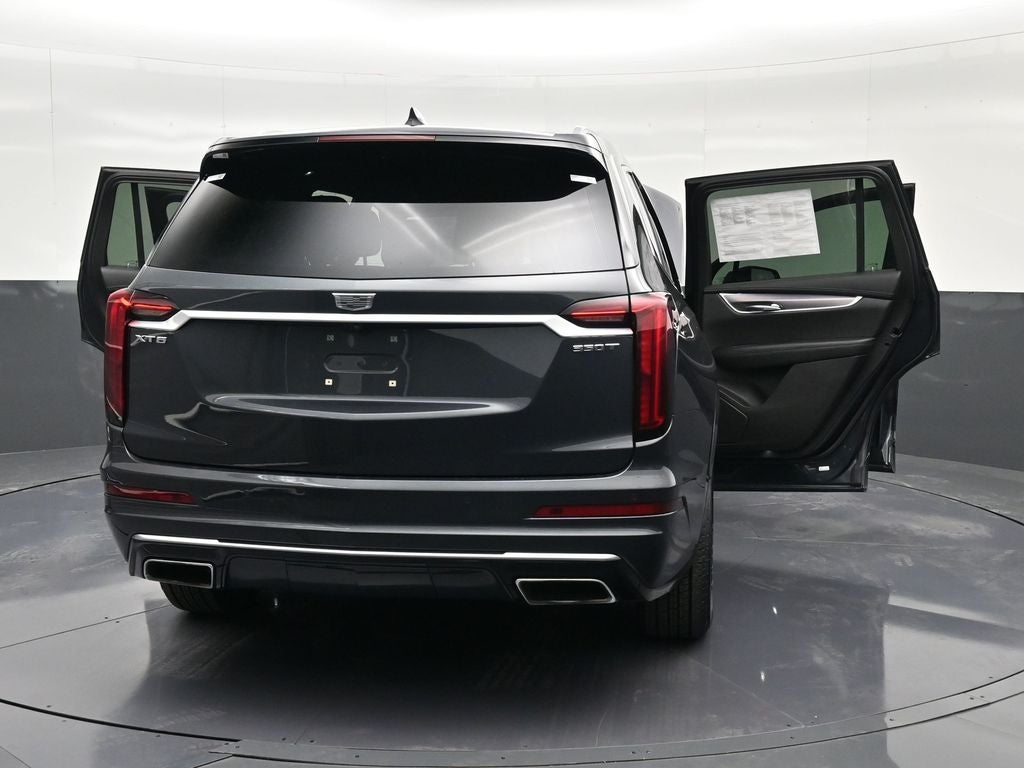 2022 Cadillac XT6 Luxury