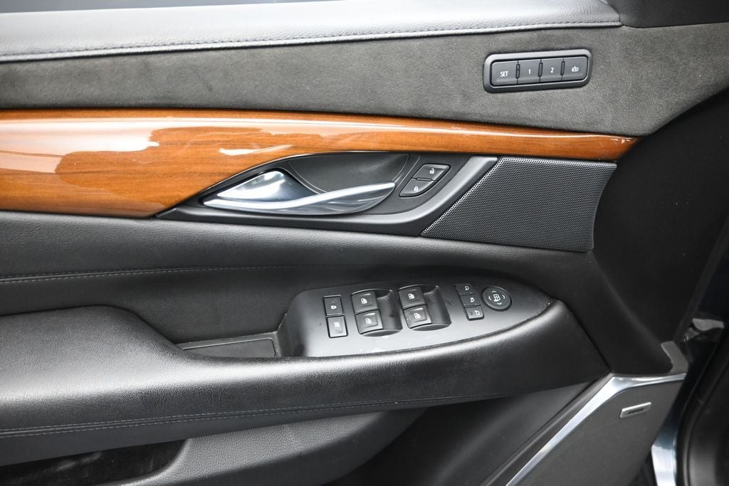 2019 Cadillac Escalade Luxury