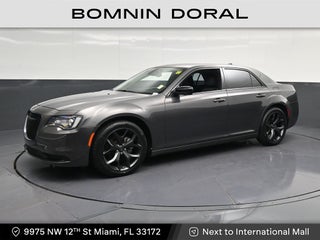 2022 Chrysler 300 Touring