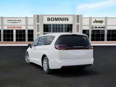 2027 Chrysler Pacifica Select