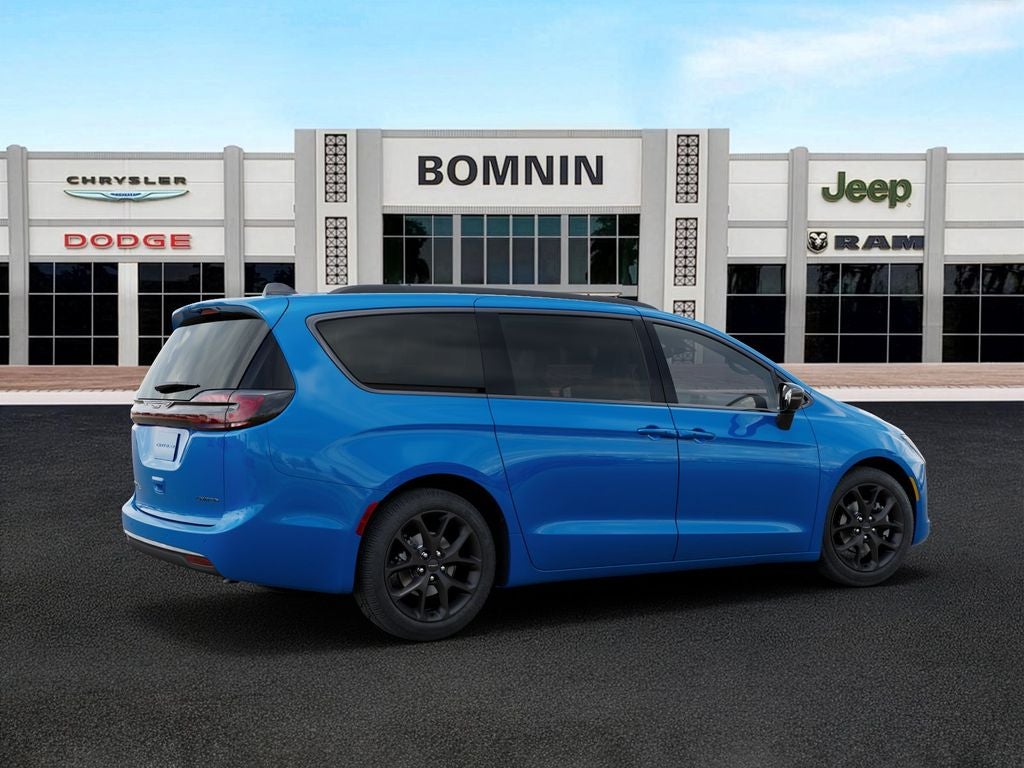 2027 Chrysler Pacifica Limited