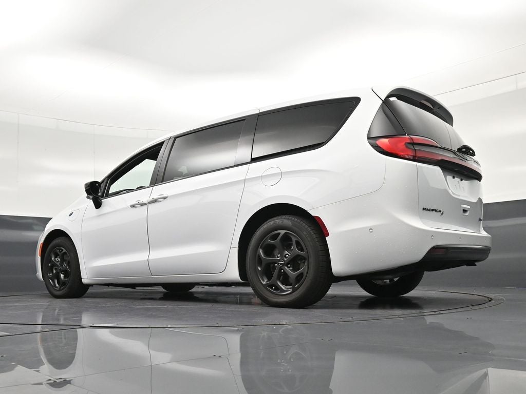 2024 Chrysler Pacifica Hybrid Select Premium S Appearance