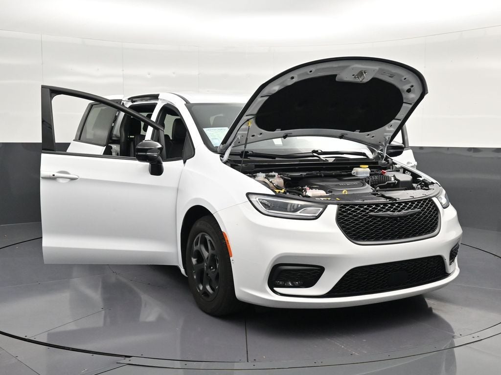 2024 Chrysler Pacifica Hybrid Select Premium S Appearance