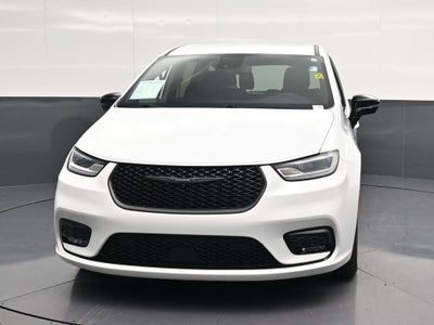 2024 Chrysler Pacifica Hybrid Select Premium S Appearance