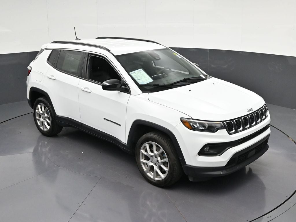 2024 Jeep Compass Latitude Lux