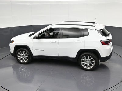2024 Jeep Compass Latitude Lux