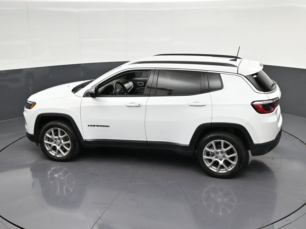 2024 Jeep Compass Latitude Lux