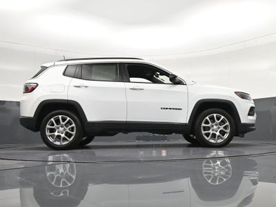 2024 Jeep Compass Latitude Lux
