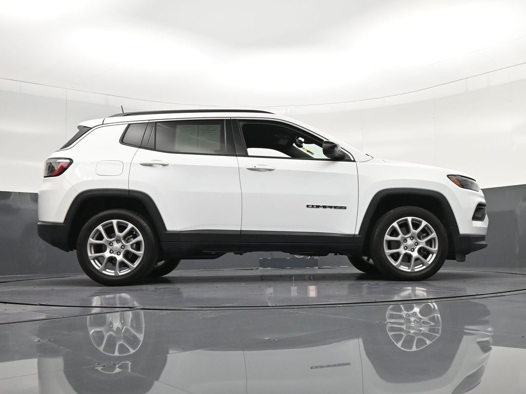 2024 Jeep Compass Latitude Lux