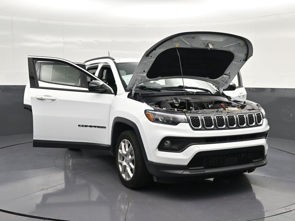 2024 Jeep Compass Latitude Lux