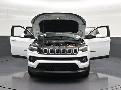2024 Jeep Compass Latitude Lux