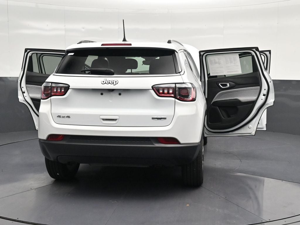 2024 Jeep Compass Latitude Lux