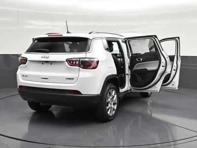 2024 Jeep Compass Latitude Lux