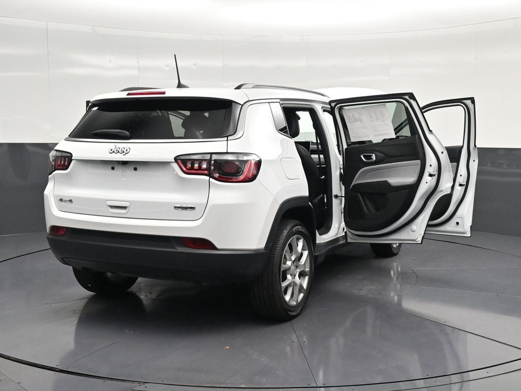 2024 Jeep Compass Latitude Lux