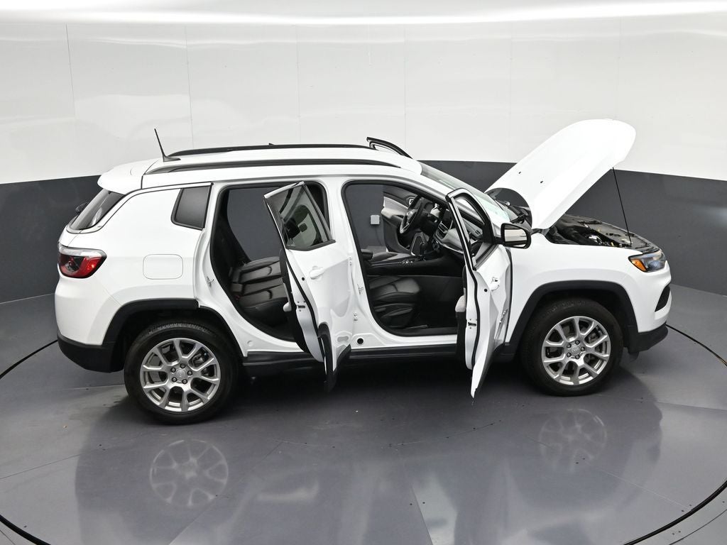 2024 Jeep Compass Latitude Lux